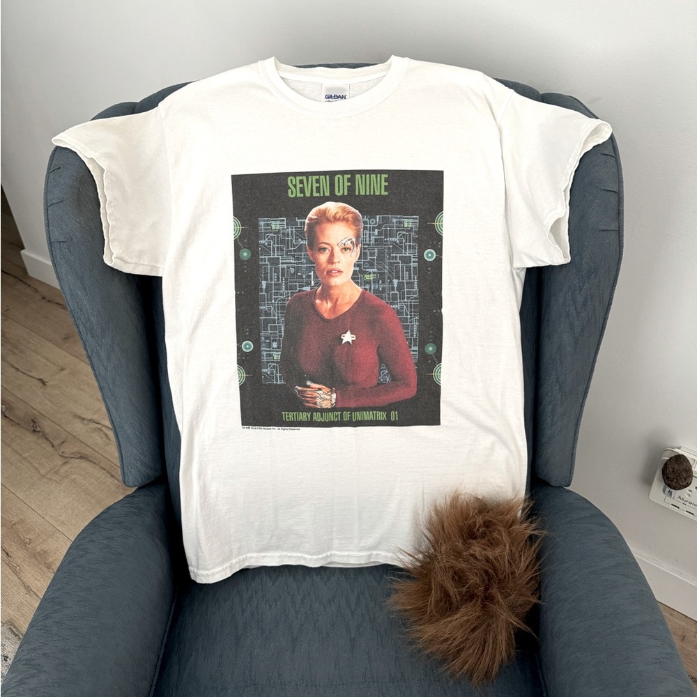 2016 Star Trek: Voyager 7 of 9 T-Shirt